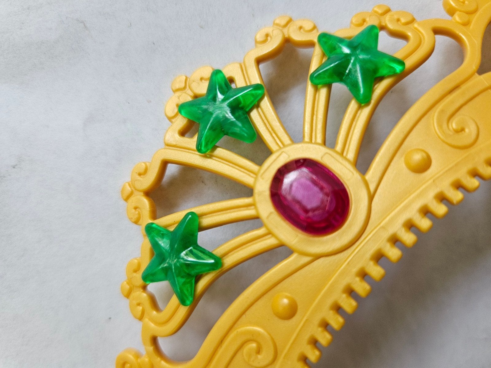 Nieuw Prinsessenkroontje voor peuter - Goud met groene sterr, Ophalen of Verzenden, Jongen of Meisje