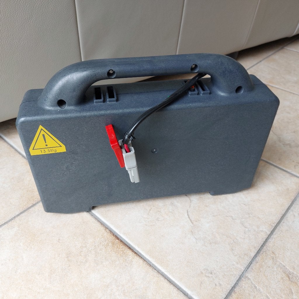 NUMATIC TTB1840 Batterij Pakket 24V AGM 23Ah nieuwe accu's, Ophalen, Nieuw, Schrobmachine