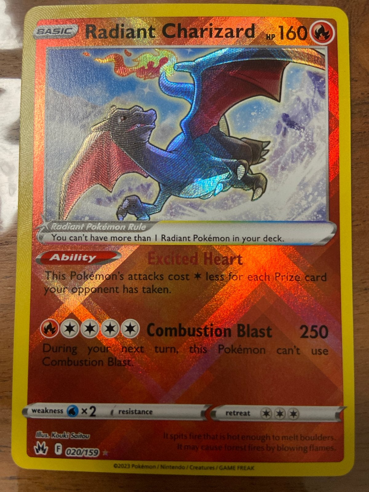 Radiant Charizard Pokémon kaart  CRZ 020, Ophalen of Verzenden, Zo goed als nieuw, Losse kaart, Foil