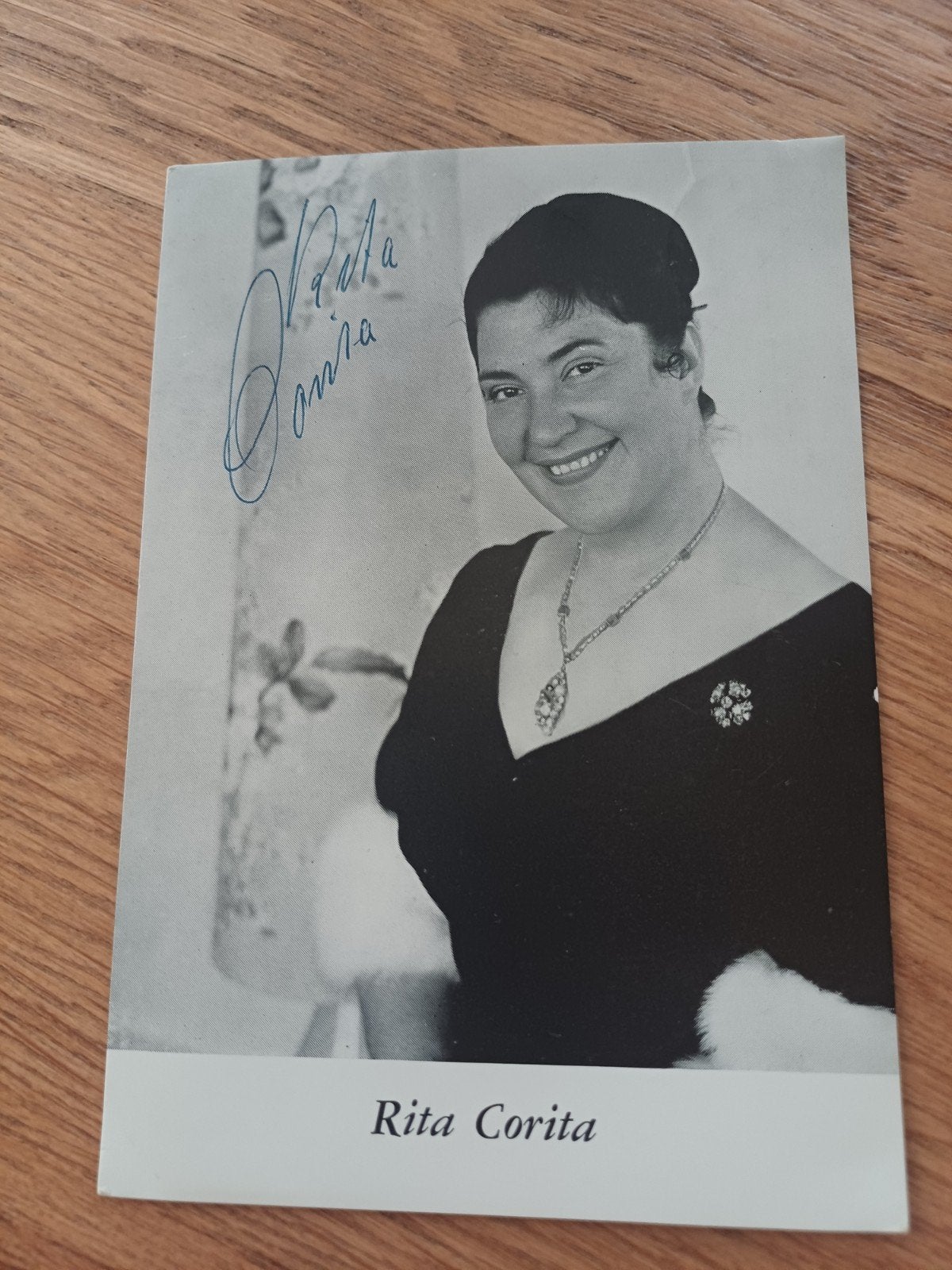 Gesigneerde foto Rita Corita - Zwart-wit portret, Gebruikt, Foto, Ophalen of Verzenden, 1940 tot 1960