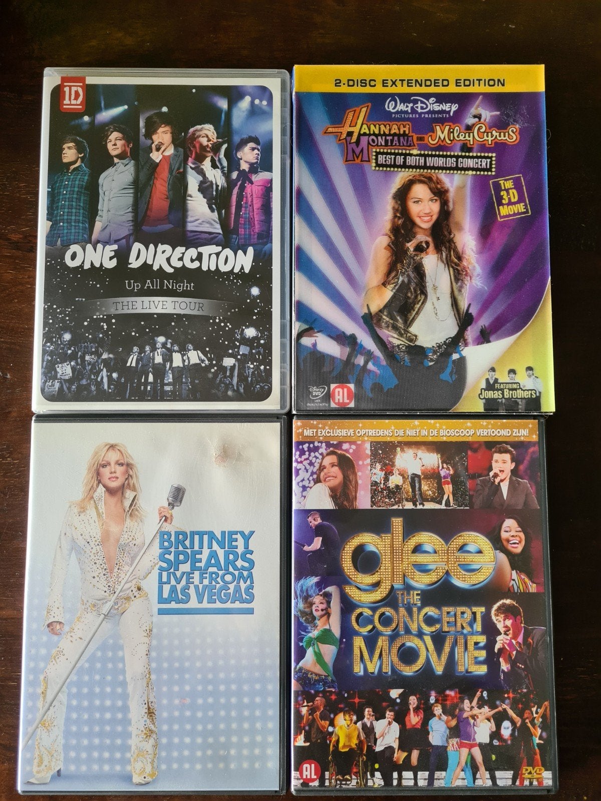 ONE DIRECTION/MILEY CYRUS/BRITNEY SPEARS/GLEE, Alle leeftijden, Ophalen of Verzenden, Zo goed als nieuw, Stand-up of Theatershow