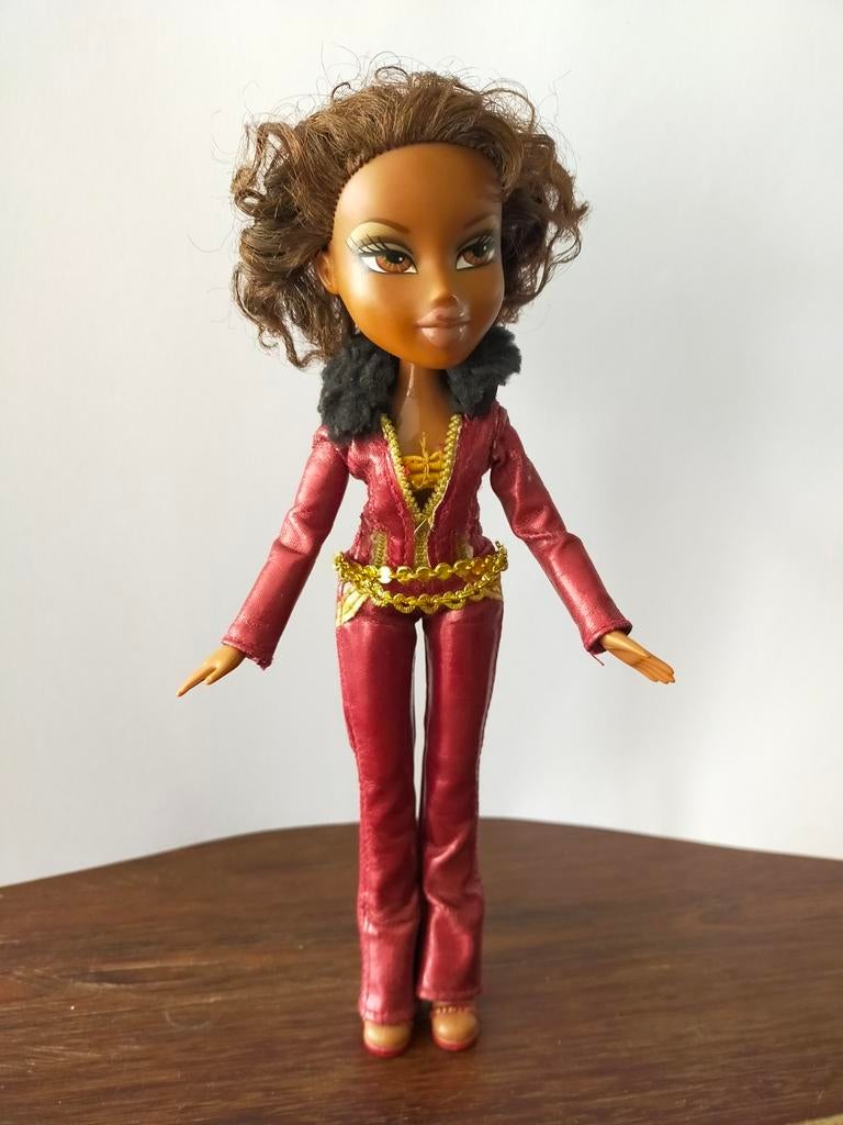 Bratz designed by Sasha, Verzamelen, Poppen, Ophalen of Verzenden, Gebruikt, Pop