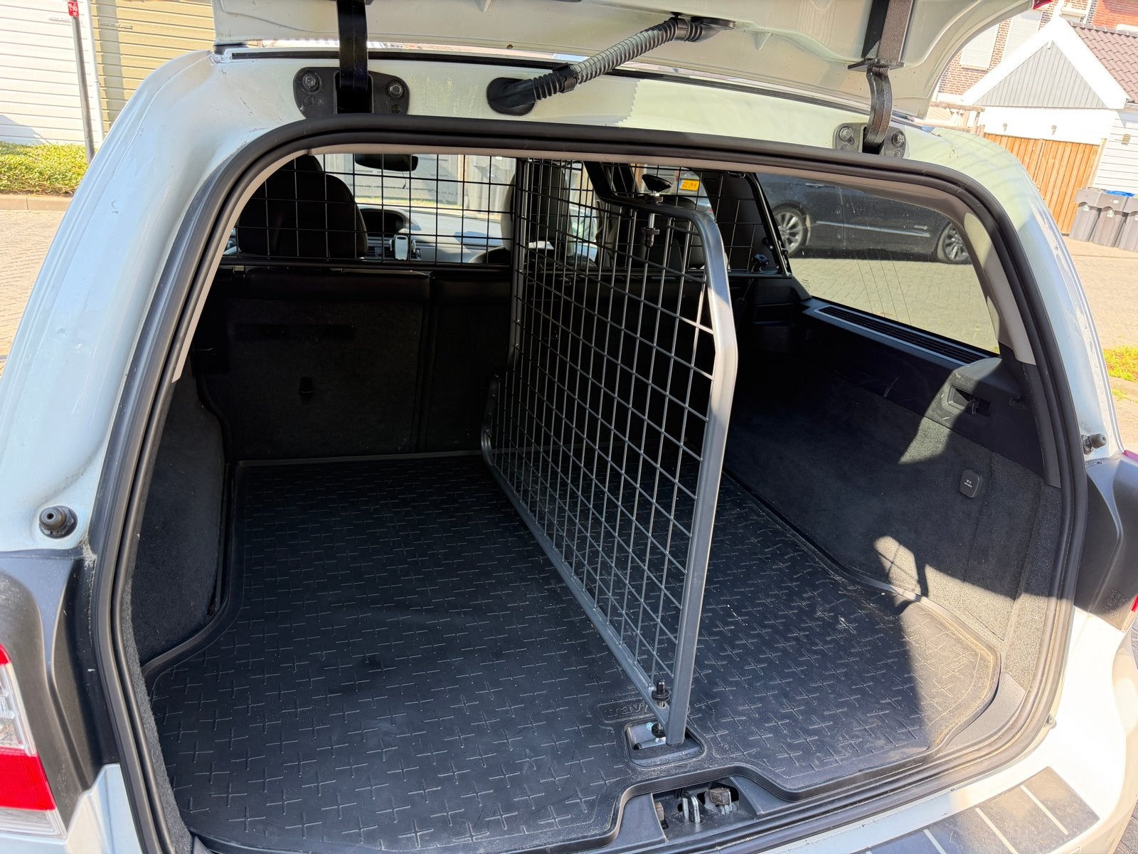 Hondenrek set en kofferbakmat Volvo V70, Auto diversen, Ophalen, Gebruikt