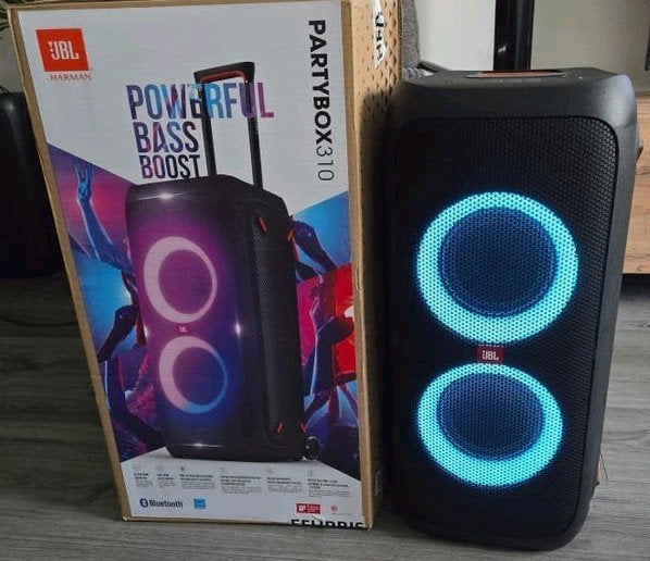 Foto 2 van jbl partybox 310 2 maand oud met factuur en garantie, nieuw