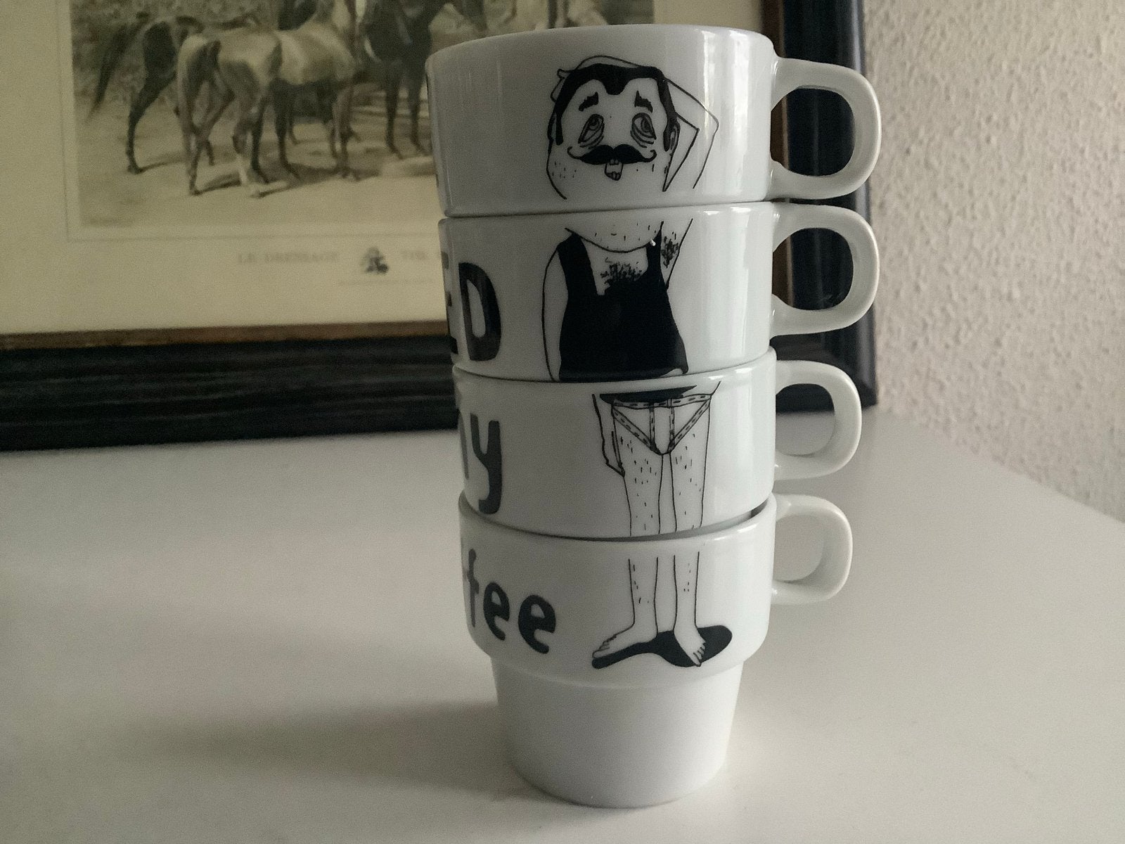 Set van 4 stapelbare 'Need My Coffee' mokken, Overige merken, Zo goed als nieuw, Modern, Porselein
