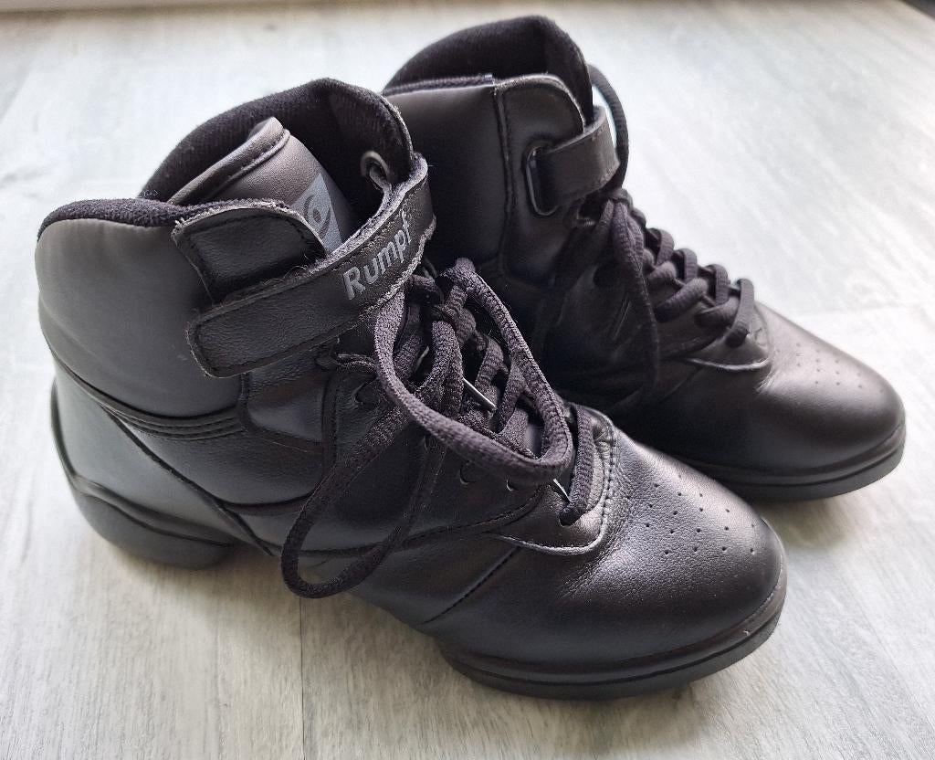 Danssneaker Rumpf splitzool zwart maat 4 (maat 34 -34,5), Sport en Fitness, Ophalen of Verzenden, Zo goed als nieuw, Schoenen