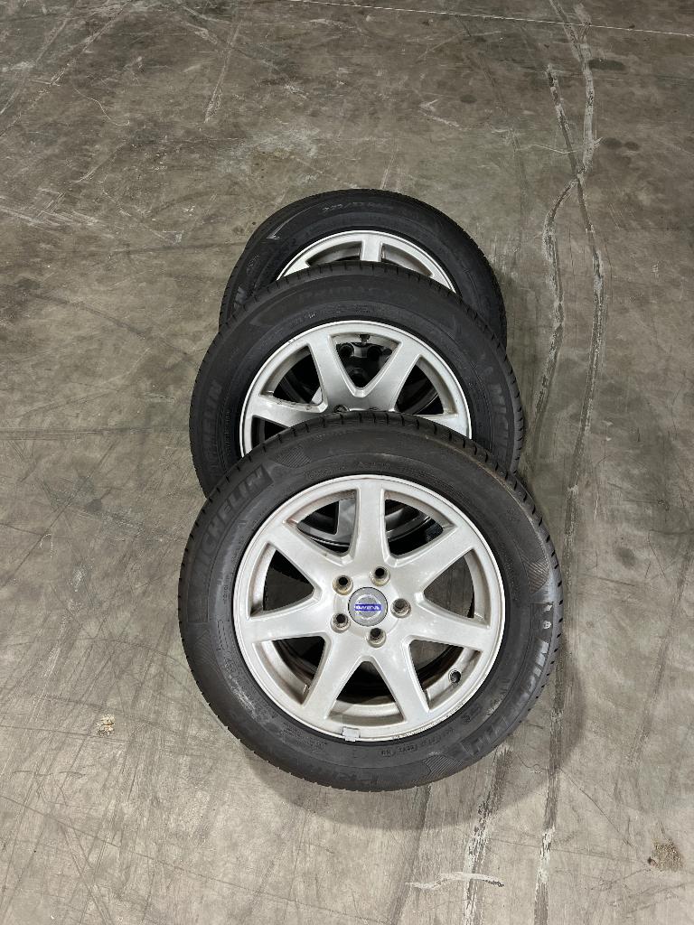 Volvo NAOS velgenset Volvo V70 16" vanaf 2007 Michelin zomer, Auto-onderdelen, Banden en Velgen, Ophalen, Gebruikt, 16 inch, Banden en Velgen