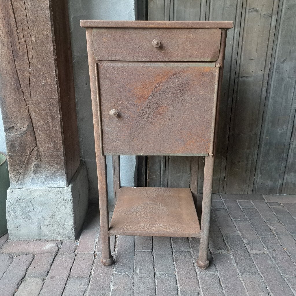 Oud Frans ziekenhuiskastje nachtkastje industrieel *Etage3*, Gebruikt, ., Ophalen of Verzenden, .