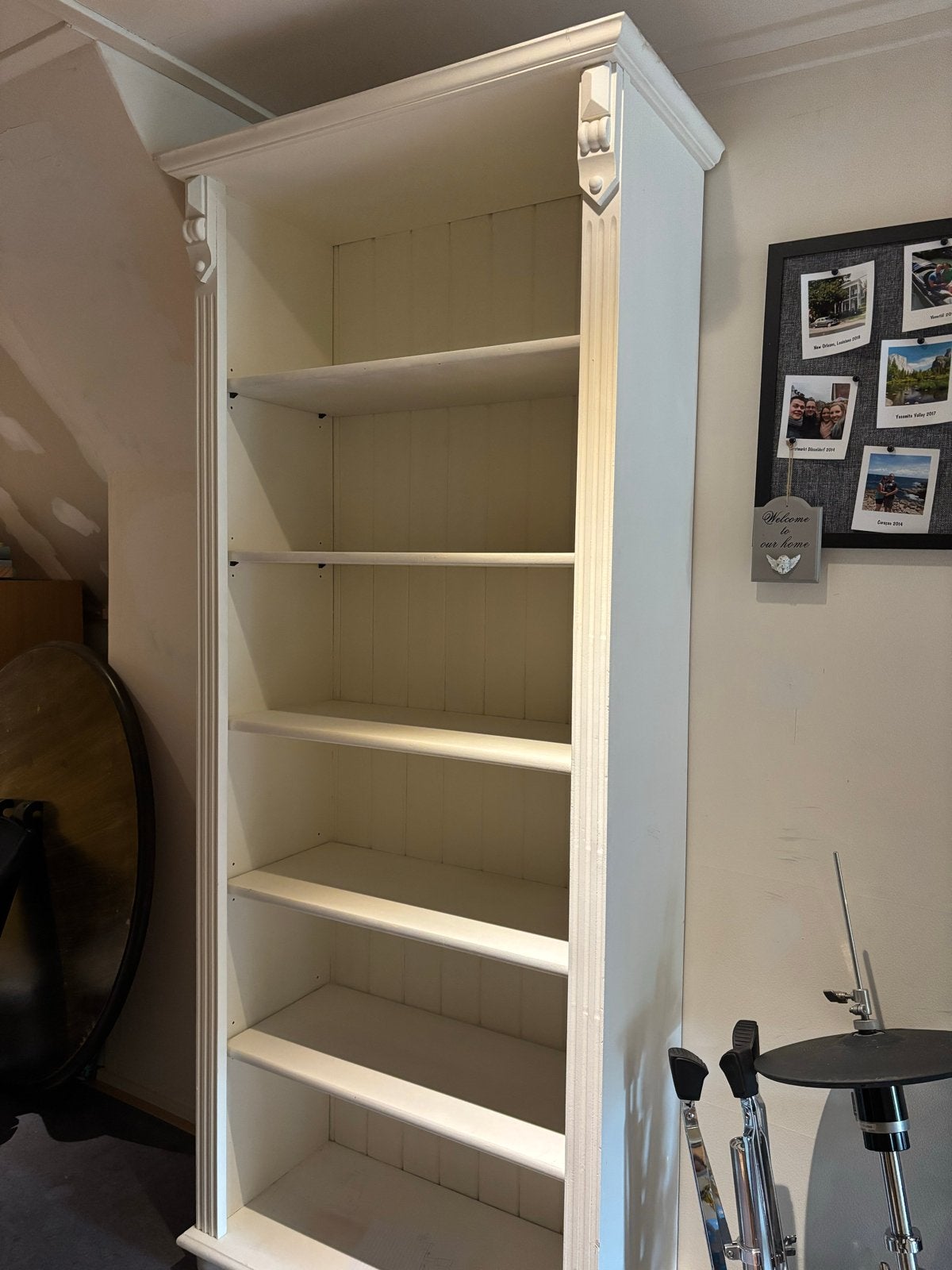 Witte Boekenkast met Klassieke Details, Ophalen, Met plank(en), Gebruikt, 200 cm of meer