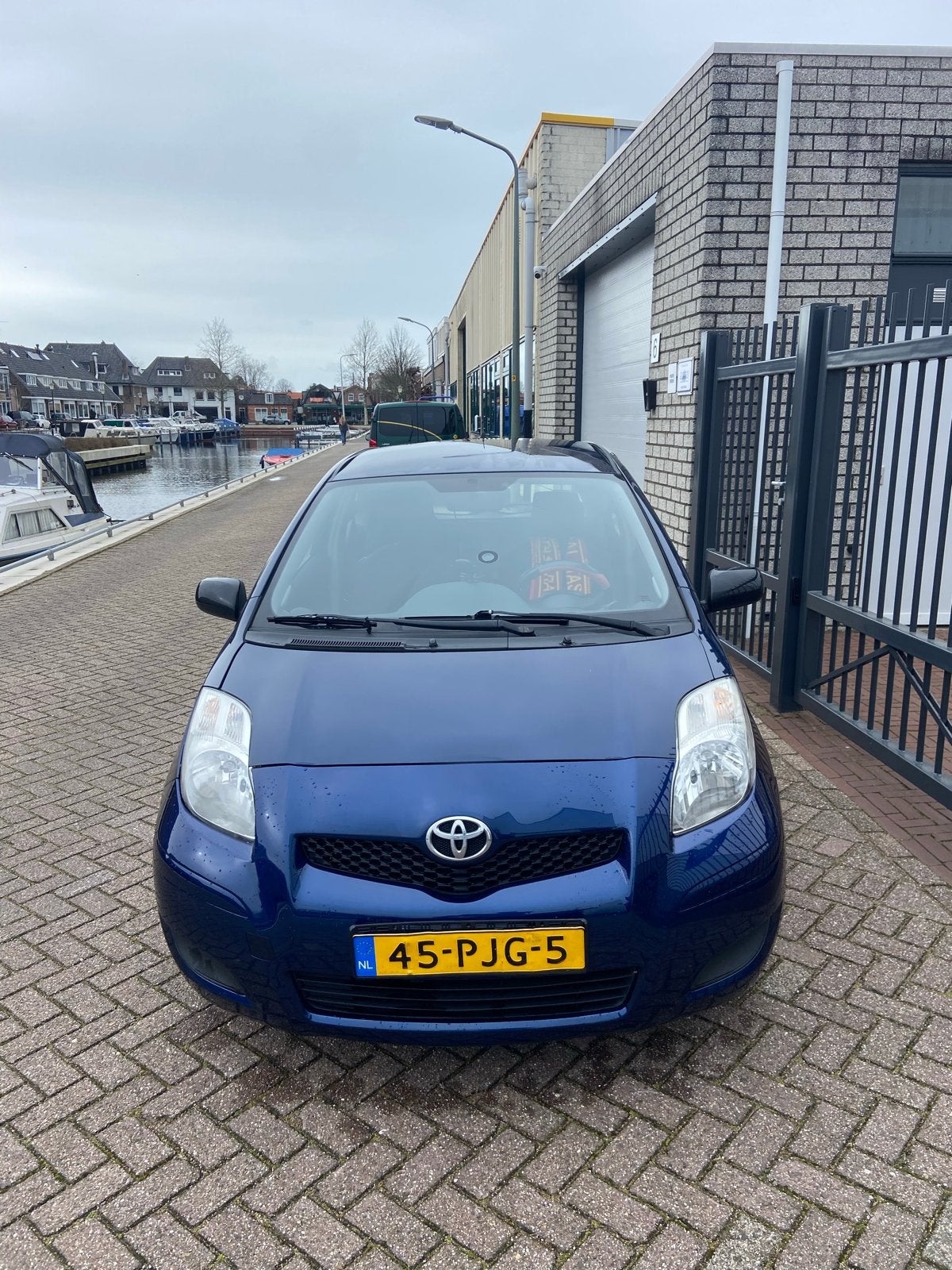 Toyota Yaris 1.0 12V Vvt-i 3DR Terra 2011 Blauw, Voorwielaandrijving, 532 kg, 40 €/maand, 750 kg