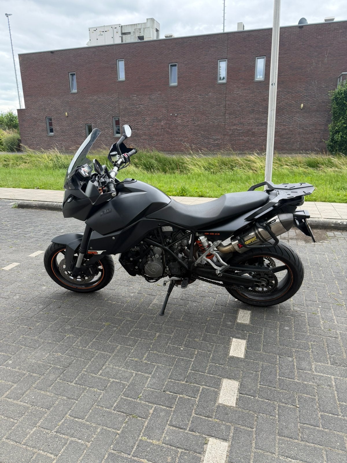 KTM 990 SMT Black Edition – 2012 | Akrapovič | Koffers | LED, Motoren, Motoren | KTM, 2 cilinders, Occasion, Motorrijbewijs A