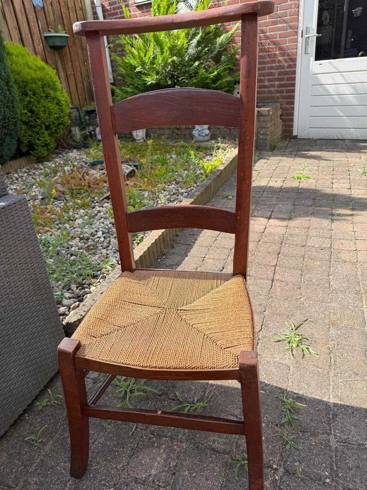Vintage houten stoel met rieten zitting, Ophalen of Verzenden
