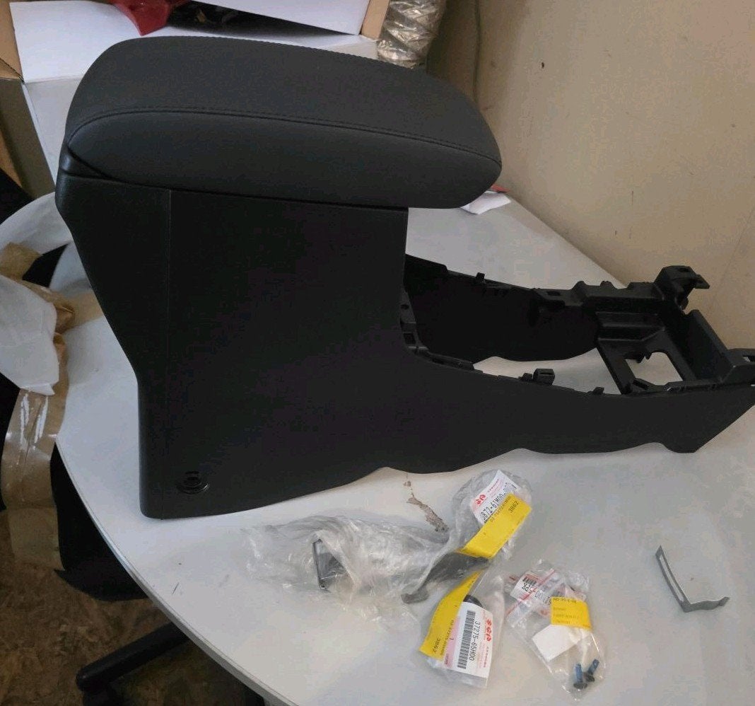 Suzuki Vitara / S-Cross Middenconsole Armsteun 2013/2022, Auto-onderdelen, Interieur en Bekleding, Ophalen of Verzenden, Nieuw