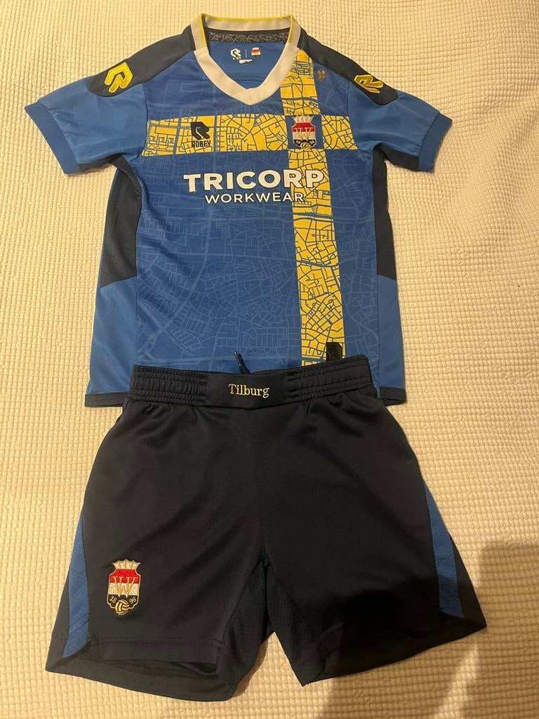 Willem ii uittenue Robey 140, Maat XS of kleiner, Ophalen of Verzenden, Zo goed als nieuw, Shirt