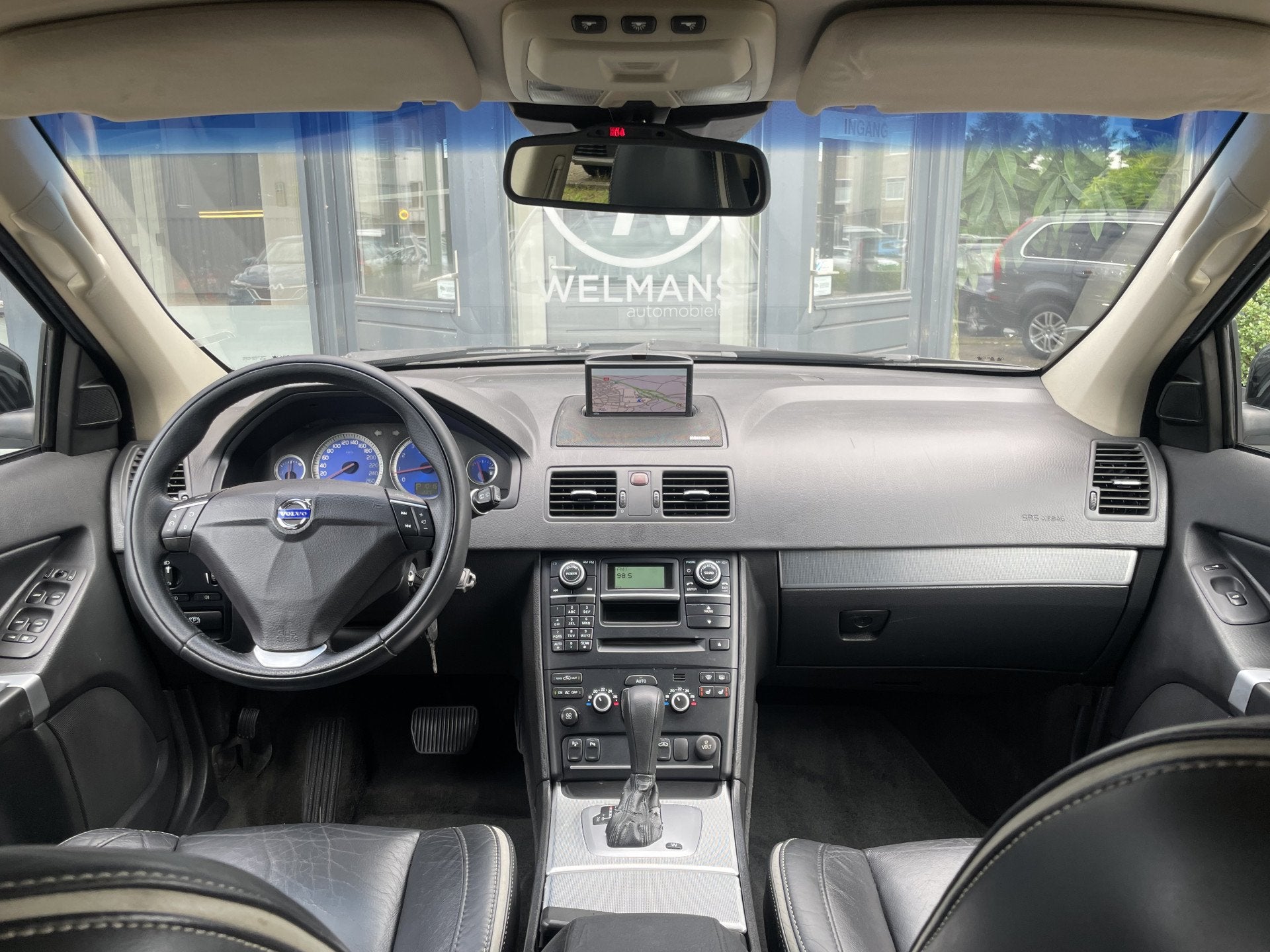 Volvo XC90 3.2 Sport Youngtimer | Navi | Xenon | 19 inch | P, Auto's, Volvo, 238 pk, Gebruikt, Zwart, Leder