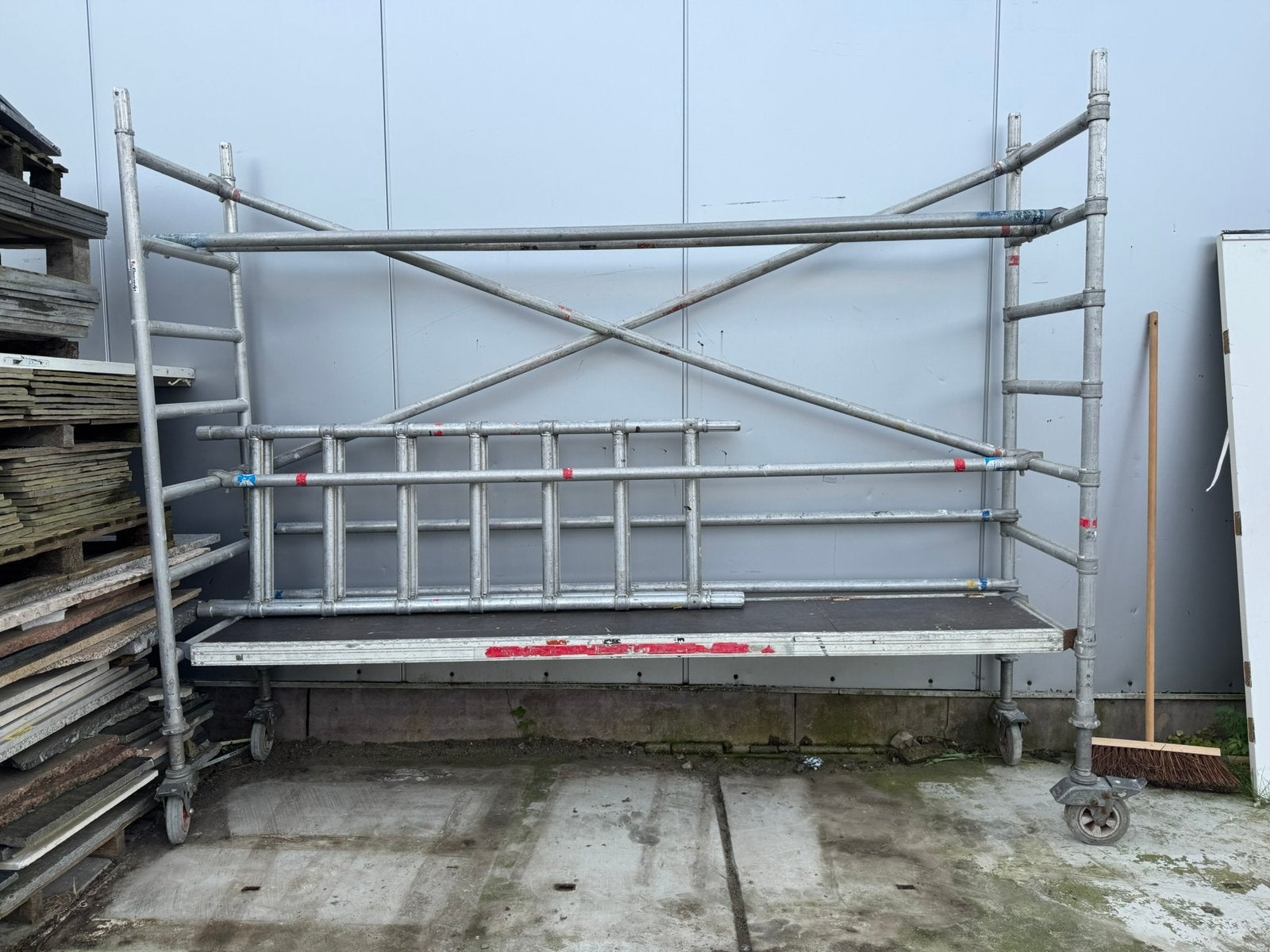 Steiger 310x75, Doe-het-zelf en Verbouw, Steigers, Ophalen, Zo goed als nieuw, 5 meter of hoger