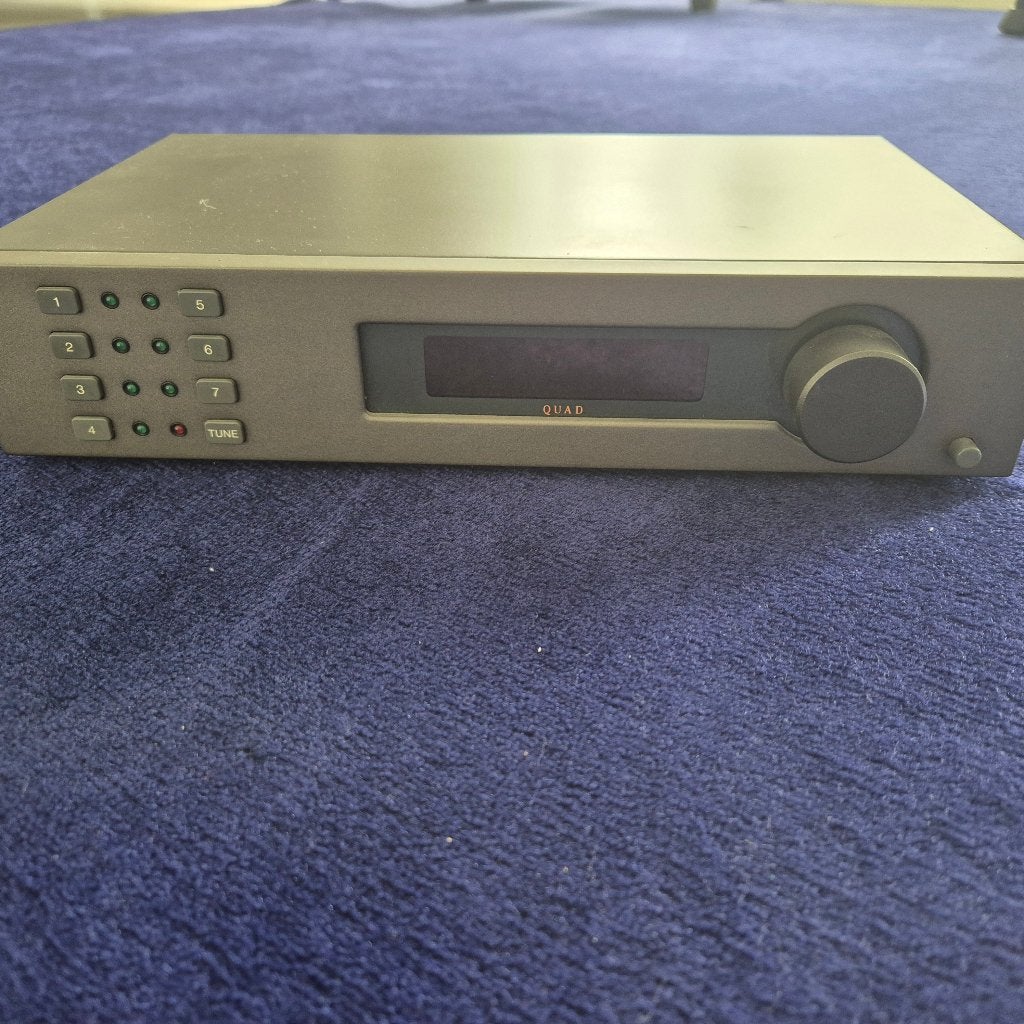 Te koop Quad FM4 tuner, Ophalen of Verzenden, Refurbished