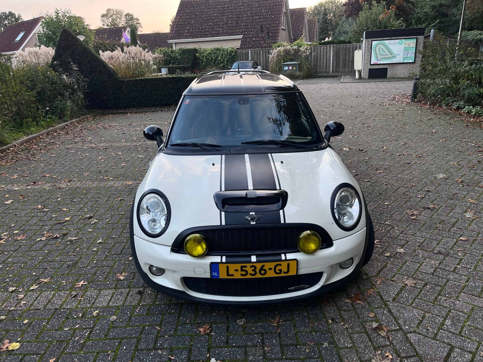 Mini Cooper JCW Clubman, Auto's, Voorwielaandrijving, Zwart, 4 cilinders, 4 stoelen
