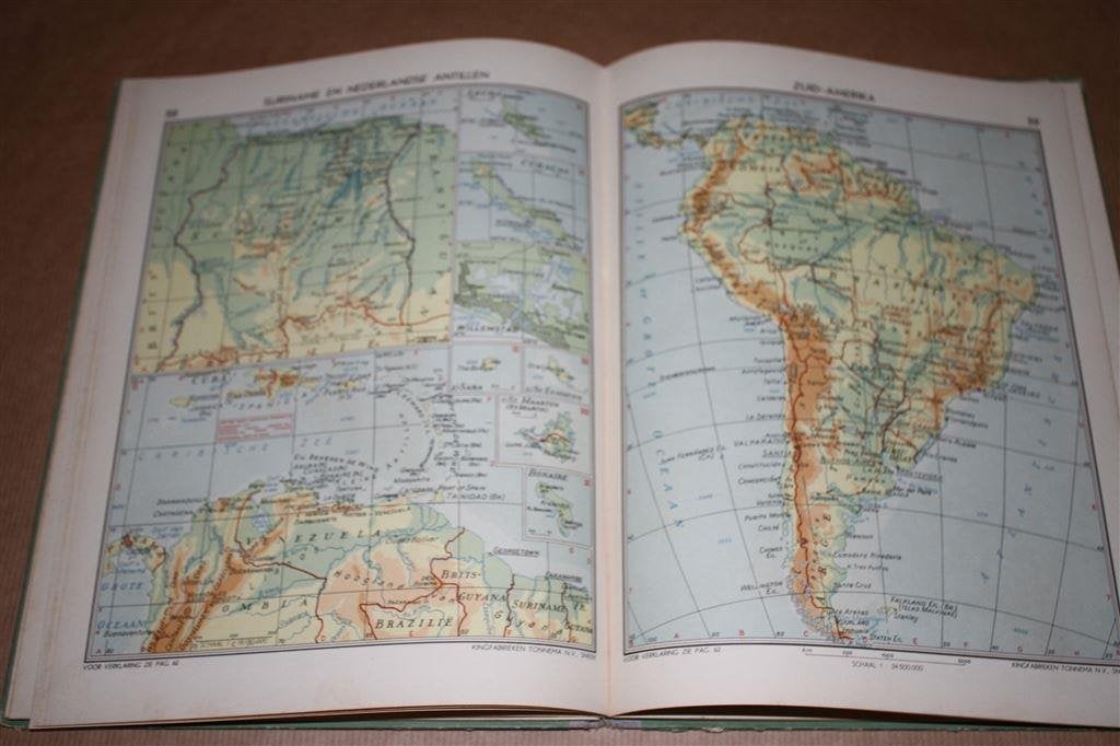Kingatlas van de gehele aarde. 1960., Gelezen, Ophalen of Verzenden, Landkaart, 1800 tot 2000