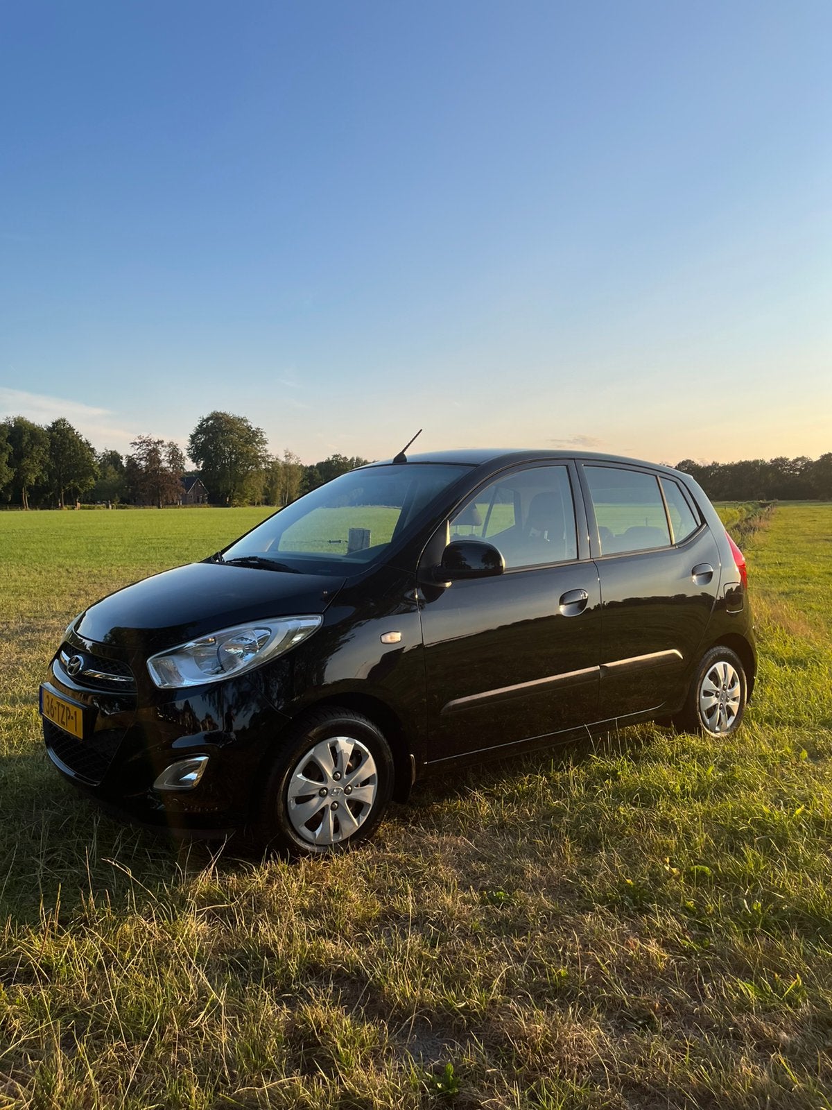 Hyundai i10 1.25 I 5DR 2012 Zwart, Auto's, Voorwielaandrijving, 450 kg, 31 €/maand, 4 cilinders