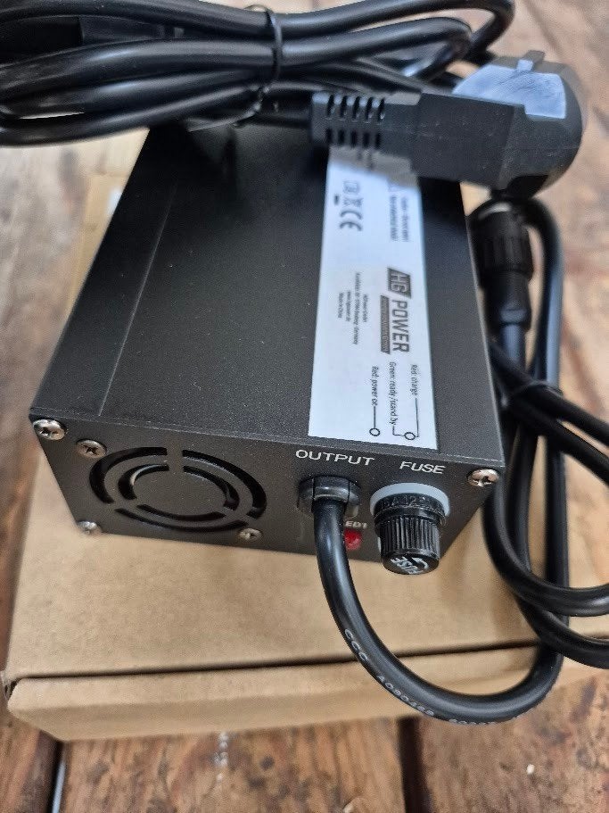 Minerva, Qwic, e-scooter laders (29V - 36V - 60V) Nieuw, Ophalen of Verzenden, Nieuw