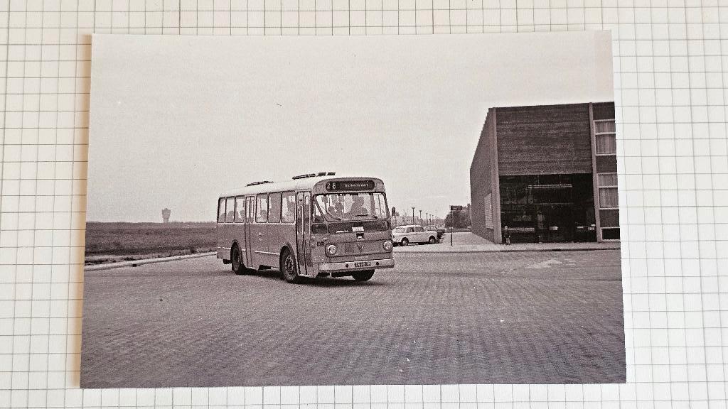 Foto BUS GVB Amsterdam 5370 Buitenveldert, Verzamelen, Spoorwegen en Tramwegen, Verzenden, Gebruikt, Bus of Metro, Overige typen
