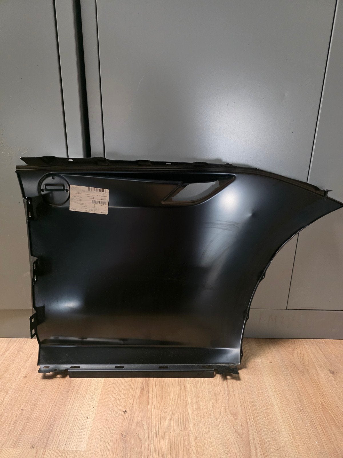 Foto 4 van BMW Z4 (2009-2016) Spatbord Linksvoor Nieuw in Doos