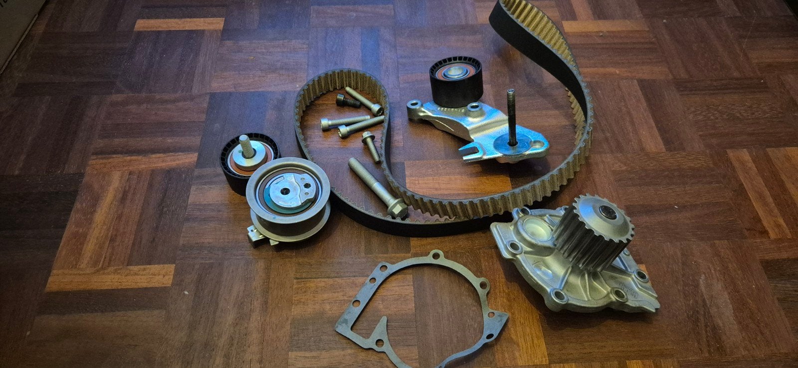 Pk09870 Distributieriem set met waterpomp - Nieuw, Ophalen of Verzenden, Nieuw, Universele onderdelen