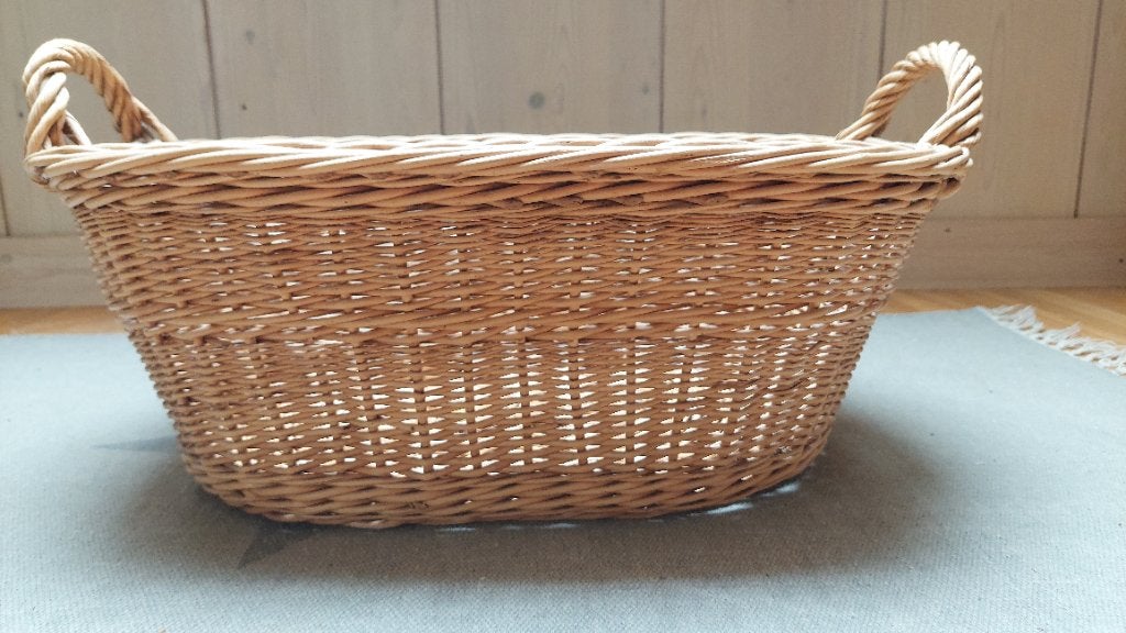 Mooie decoratieve rieten mand met handvaten, Ophalen, Gevlochten, Mand, Zo goed als nieuw