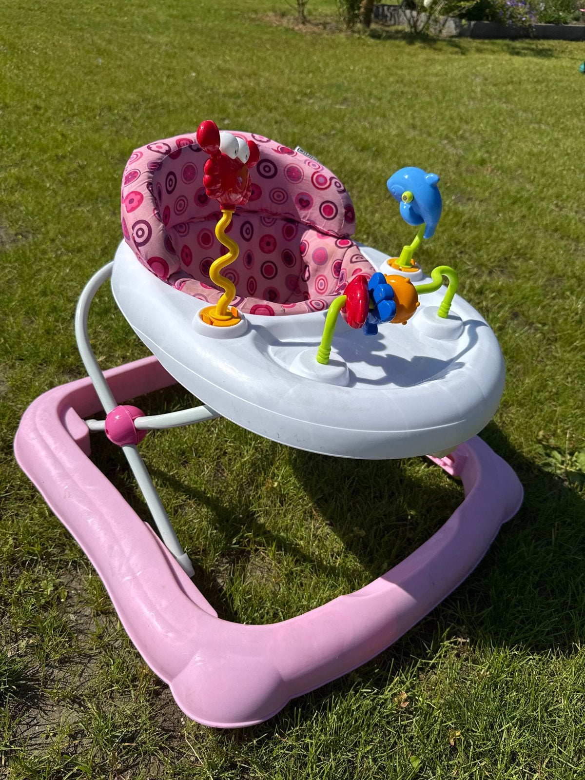 Roze babywalker met speelgoed, Ophalen, Gebruikt