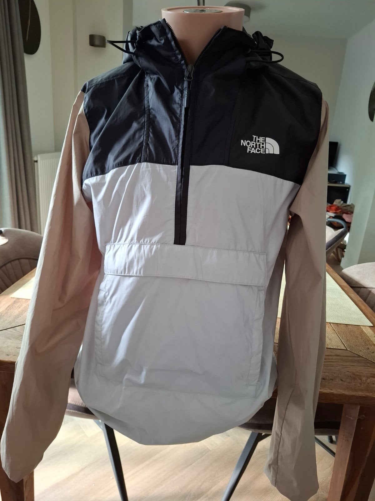 The North Face Anorak Jas - Zwart, Beige, Grijs - Maat S, Meerkleurig, Ophalen of Verzenden, Zo goed als nieuw, The North Face