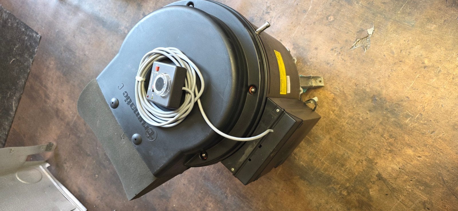 Truma kachel/boiler Combi C3402 op 12v-30mB met bediening, Caravans en Kamperen, Camper-accessoires, Ophalen, Zo goed als nieuw