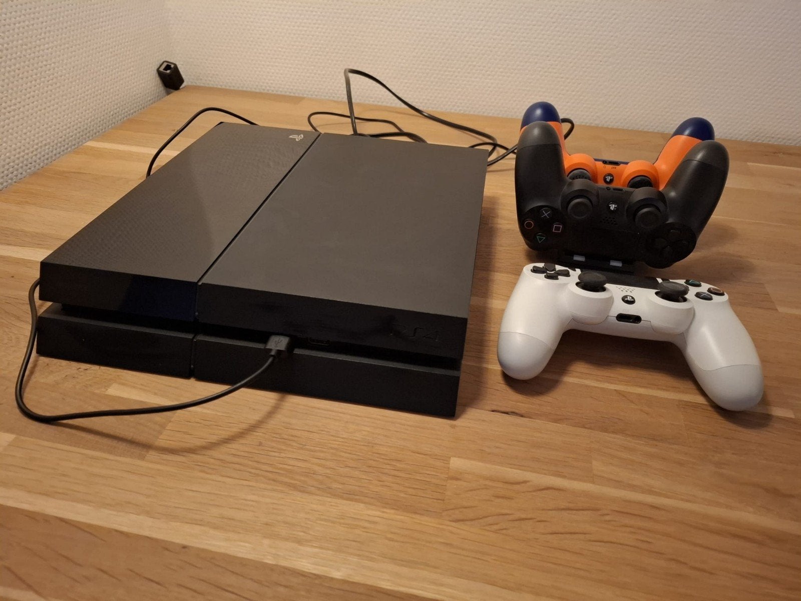 Ps4, Spelcomputers en Games, Ophalen, Zo goed als nieuw, Met 3 controllers of meer