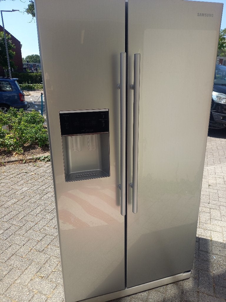Samsung Amerikaanse koelkast, Witgoed en Apparatuur, Ophalen, Gebruikt, 200 liter of meer, 60 cm of meer