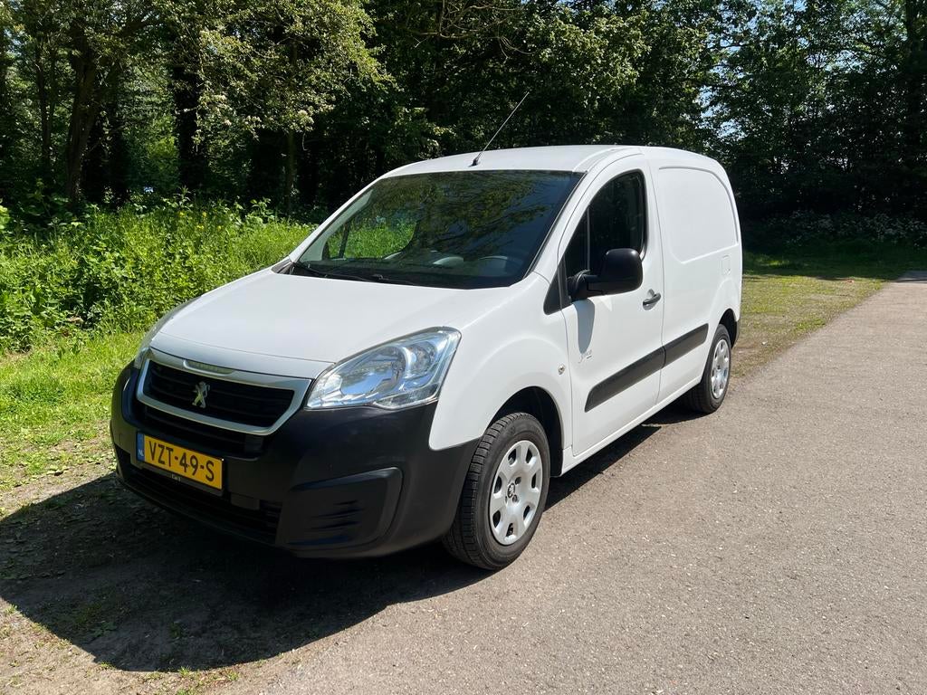 Peugeot Partner Electric Full Electric 122 L1 67pk 3-zits, Auto's, Bestelauto's, Stof, 22 kWh, 1564 kg, Elektrisch