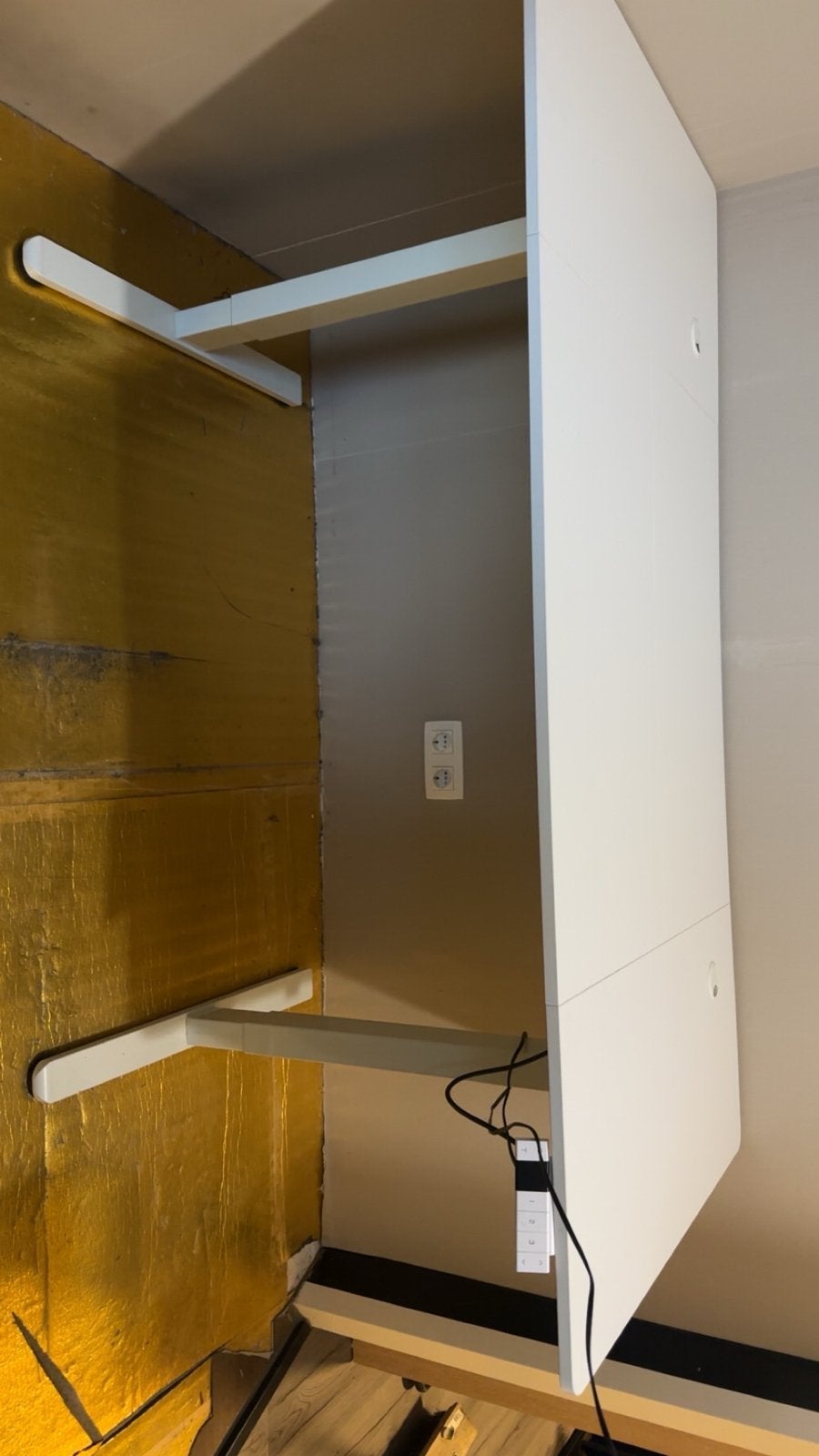 Modern Wit Zit-sta Bureau - Elektrisch Verstelbaar, Ophalen, Zit-sta bureau, Elektrisch, Spaanplaat of MDF