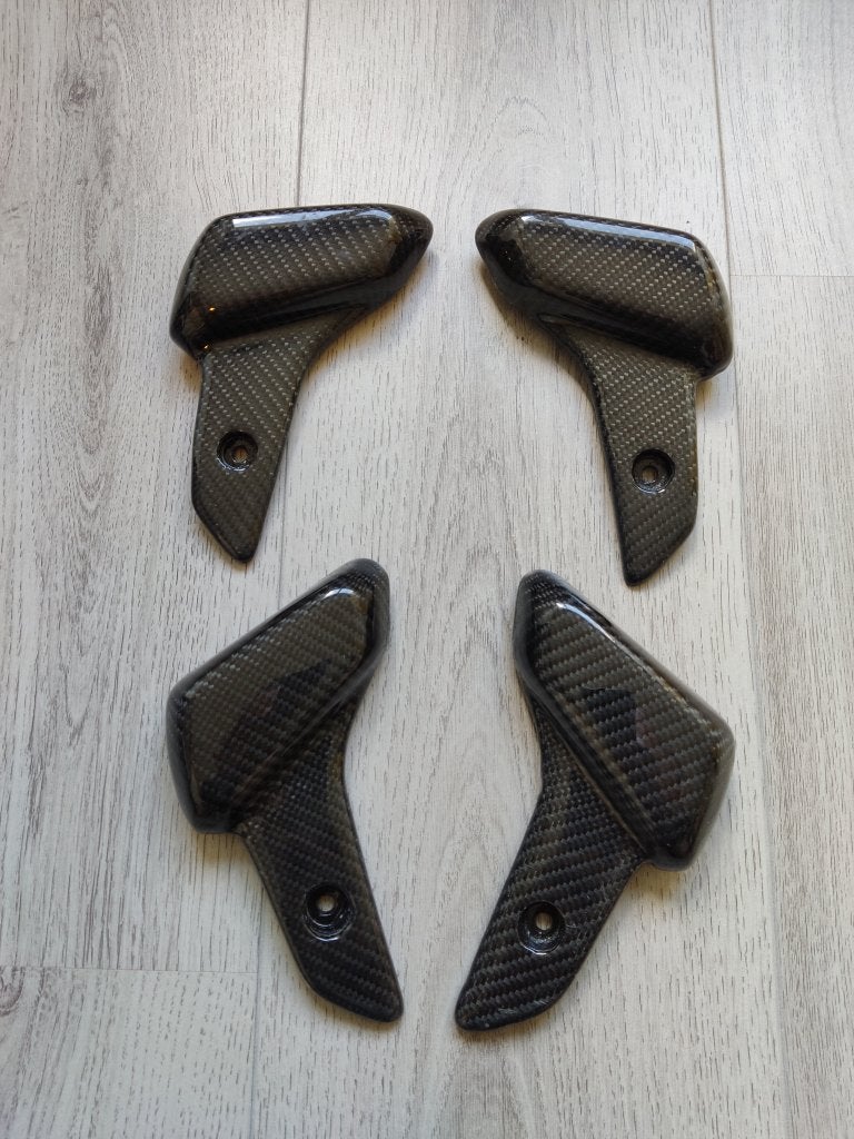 Carbon voetsteunen Vespa Sprint / Primavera NIEUW, Fietsen en Brommers, Info@jynkx.com, Nieuw, Ophalen of Verzenden, Piazza 99