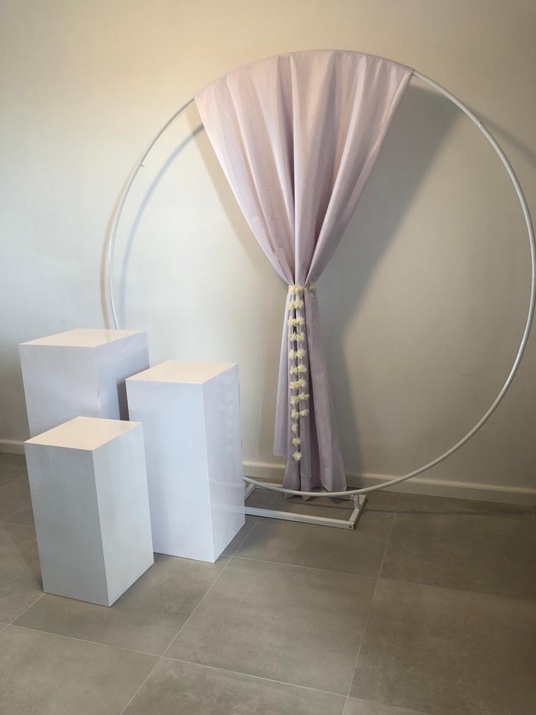 Te koop2 Ronde Backdrop Cirkels, Feesten & Ballondecoratie, Ophalen of Verzenden, Versiering
