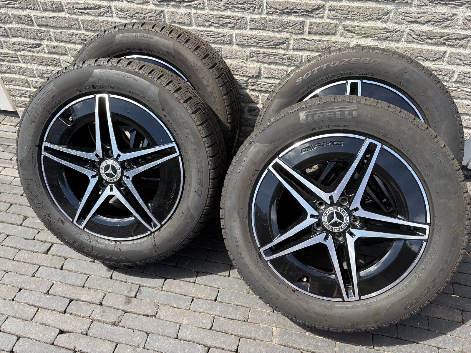 18 inch winterwielset Mercedes EQA, EQB, GLA, GLB, 18 inch, Gebruikt, Banden en Velgen, 235 mm