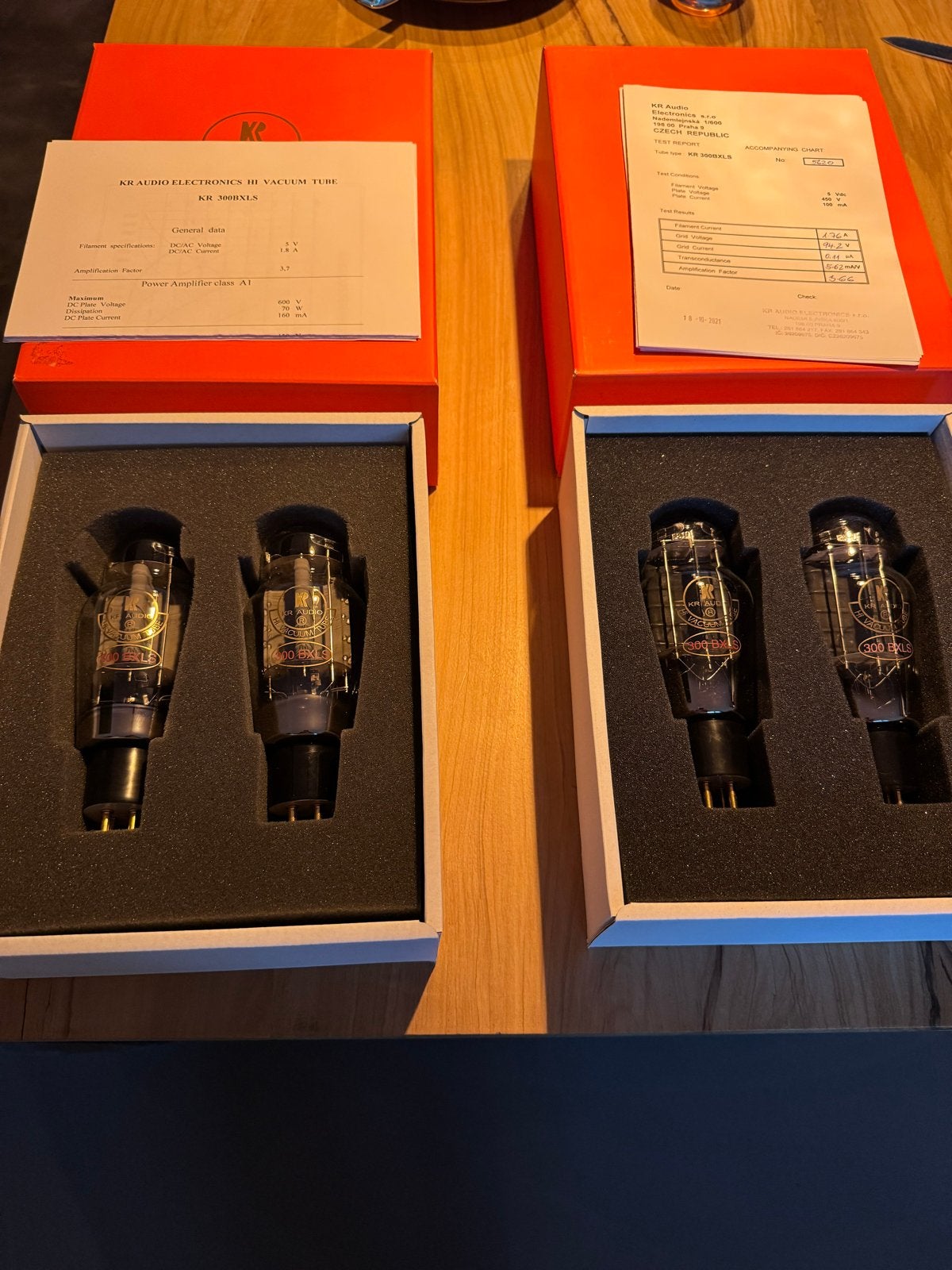 KR Audio 300B XLS Buizen 1x paar beschikbaar, Ophalen of Verzenden, Buis of Buizen