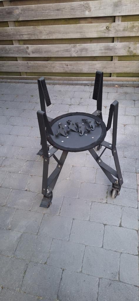Stoel voor Bastard XL / Kamado met 2x houten werkbladen, Ophalen