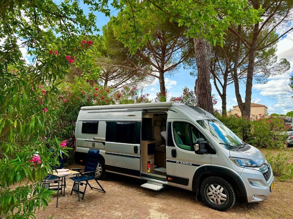 Buscamper verhuur, Caravans en Kamperen