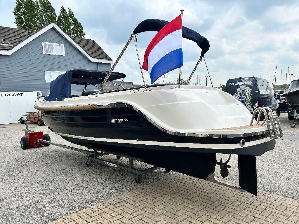 Intender 760 (2013), Ophalen, Gebruikt, Binnenboordmotor, Diesel