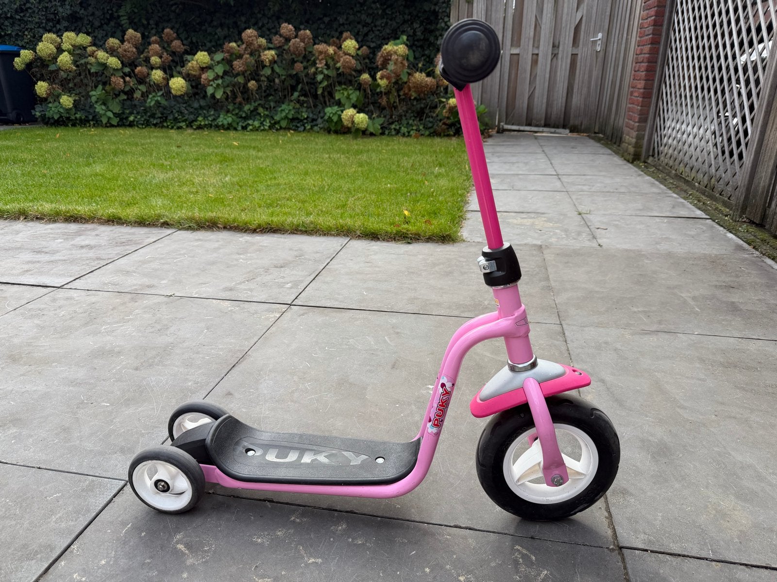 Puky step roze, zo goed als nieuw, Fietsen en Brommers, Ophalen, Zo goed als nieuw, Gewone step