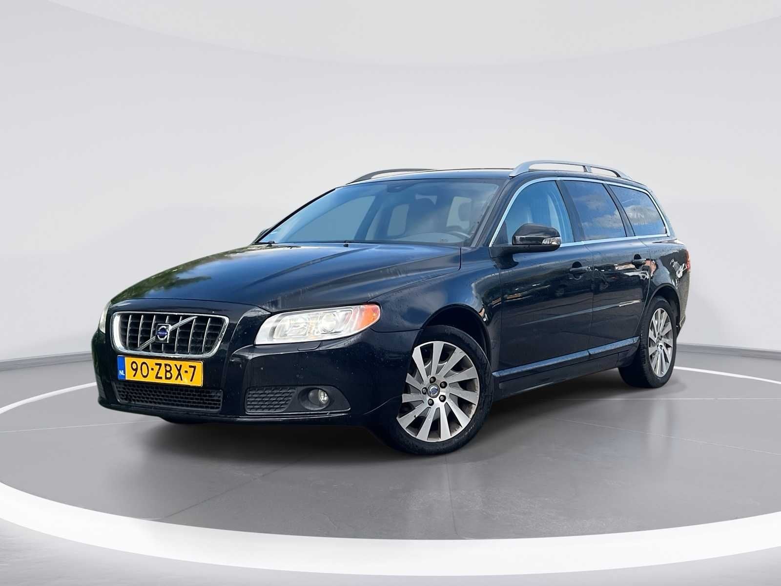 Volvo V70 2.0D Summum | 90-ZBX-7, Voorwielaandrijving, 136 pk, Gebruikt, 4 cilinders