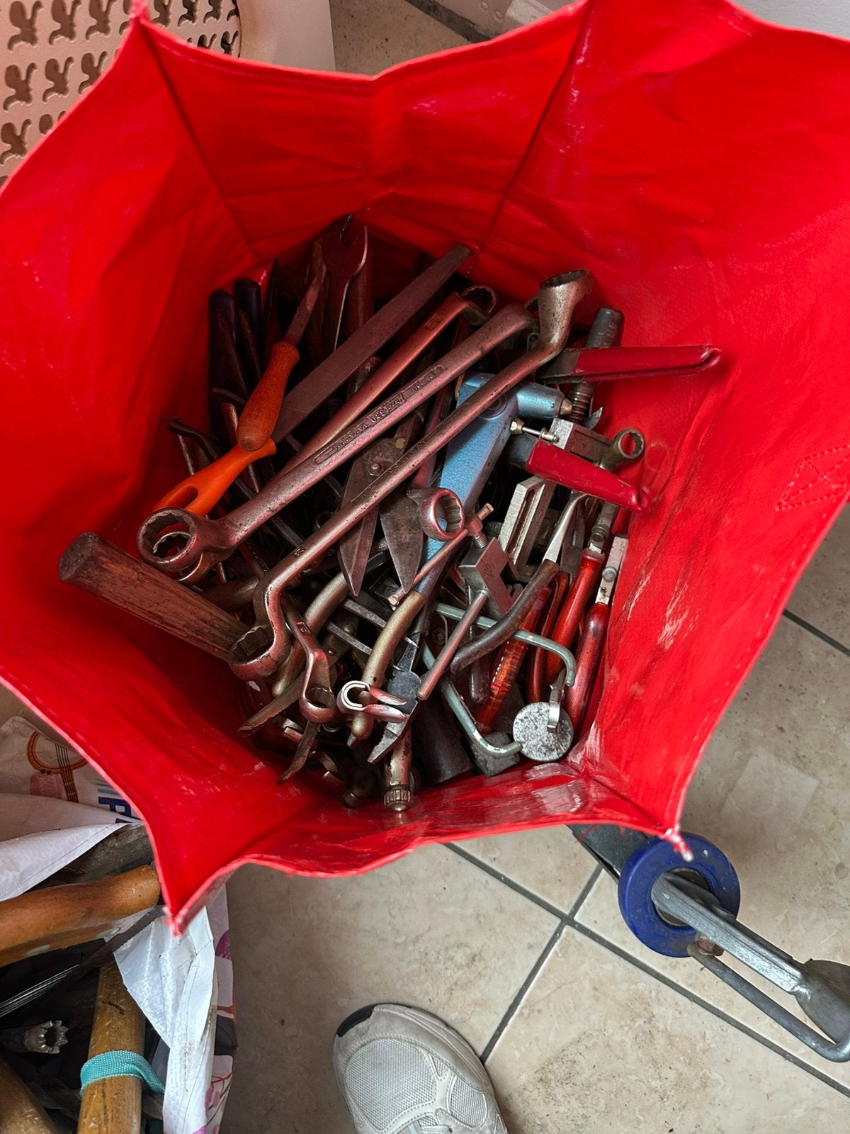Grote partij gereedschap: hamers, sleutels, beitels, Doe-het-zelf en Verbouw, Gereedschap | Handgereedschap, Ophalen of Verzenden