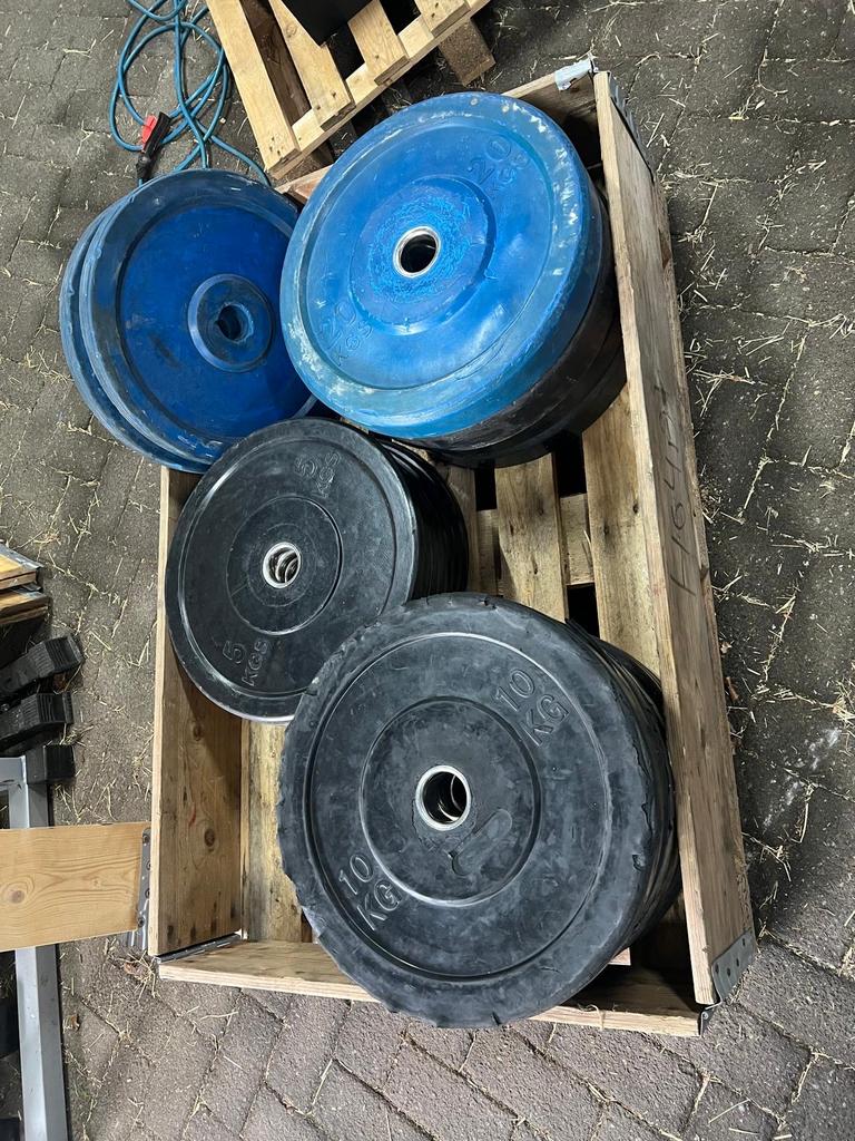 Gebruikte Bumperplates Set - 240 kg Totaal - €1,- per kg, Ophalen, Halterschijven, Divers, Zo goed als nieuw