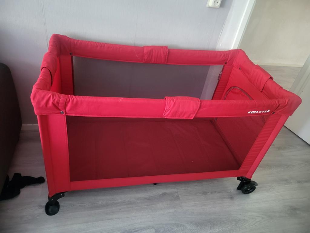 Baby bed, Kinderen en Baby's, Babywiegjes en Ledikanten, Ophalen of Verzenden
