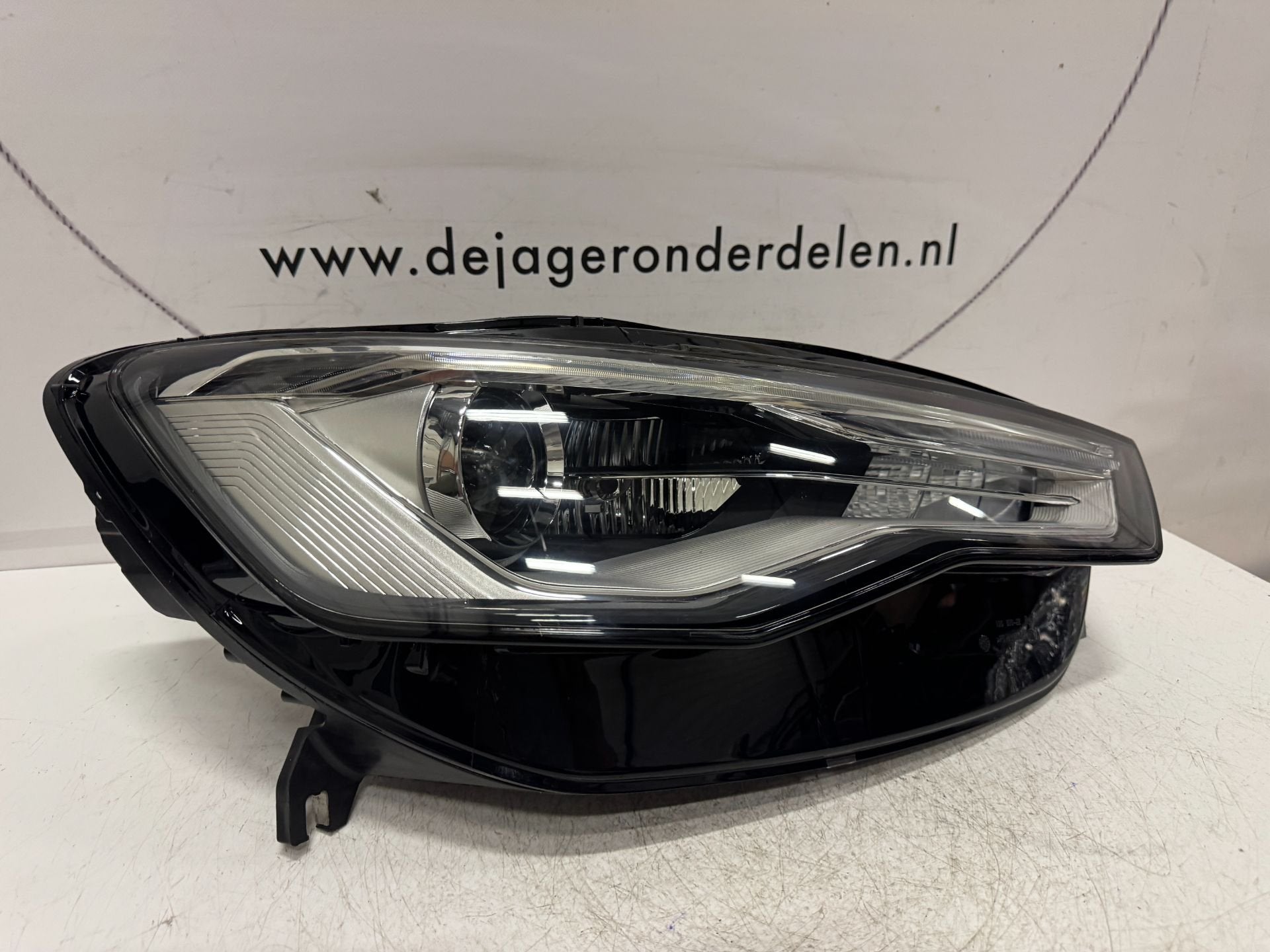 AUDI A6 C7 4G FACELIFT XENON LED KOPLAMP RECHTS 4G0941006F, Gebruikt, AUDI AG, Auto-Union-Strasse 1
85045  Ingolstadt, DE, Kundenbetreuung@audi.de
