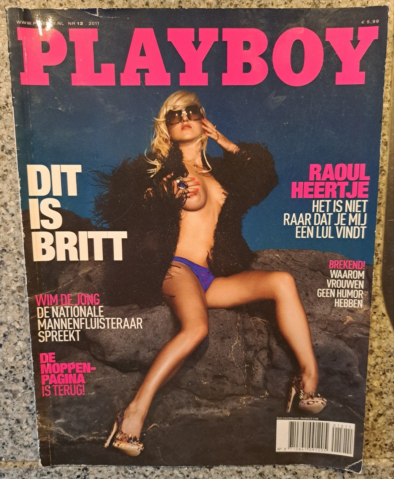 Playboy nr 12 uit 2011 compleet inclusief Centerfold, Ophalen of Verzenden, Gelezen, Lichaam en Geest